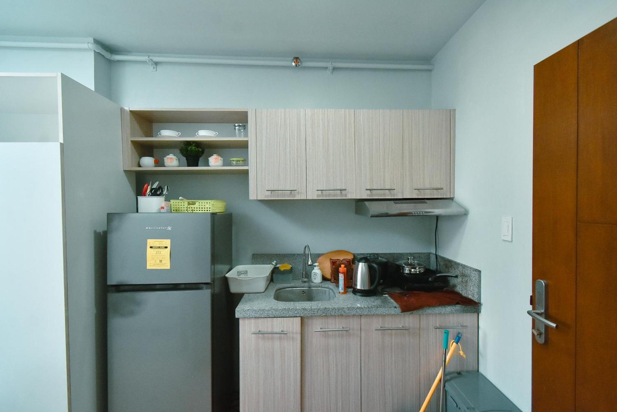 Cozy Unit With Free Pool, Netflix & Wifi In Alabang Crq3 Aparthotel Muntinlupa City Exterior photo